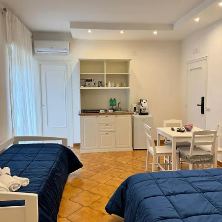 Casa Avella Bed & Breakfast 3*