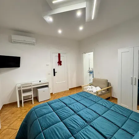 فندق مبيت وإفطار Casa Avella كاستيلاّماري دي ستا